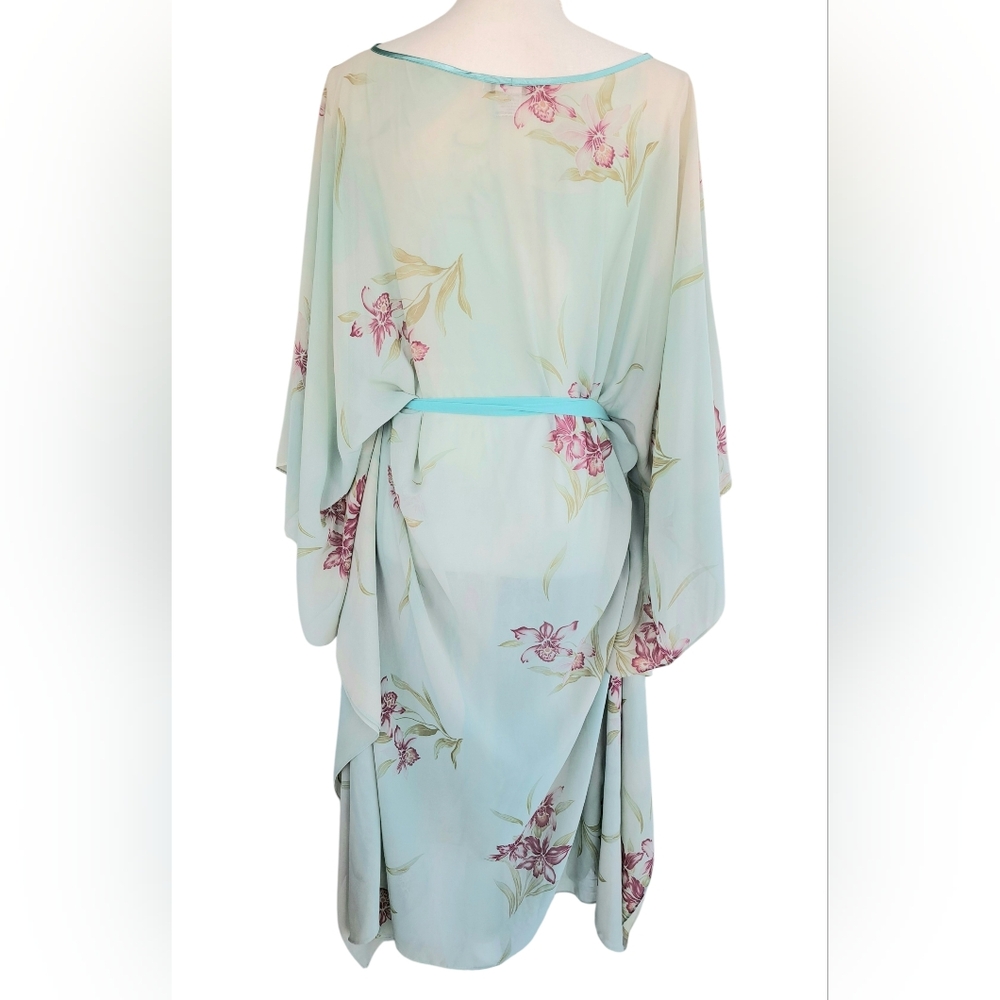 Cococabaña Kimono Floral Robe - Picture 3 of 8
